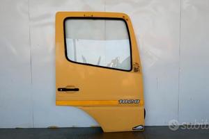 Porta anteriore destra mercedes-benz truck atego 9