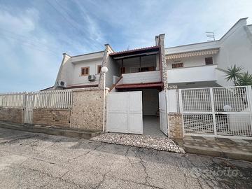 Campomarino villetta a schiera arredata