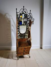 Mobile con specchio e cassetti in vimini