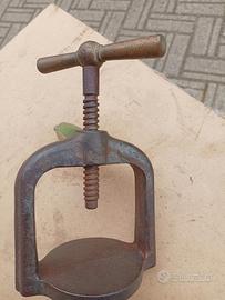 Piccolo torchio da cucina 