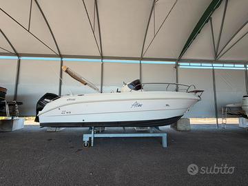 MIMI 22 WA CON MERCURY VERADO 150HP ELETT. 407 ORE