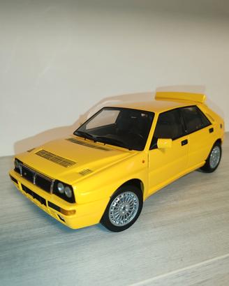 lancia delta kyosho 1:18 gergous collection gialla