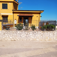 Bilocale con giardino