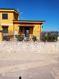 Bilocale con giardino