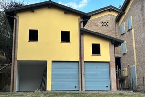 Rustico ristrutturato al grezzo interno 200 mq