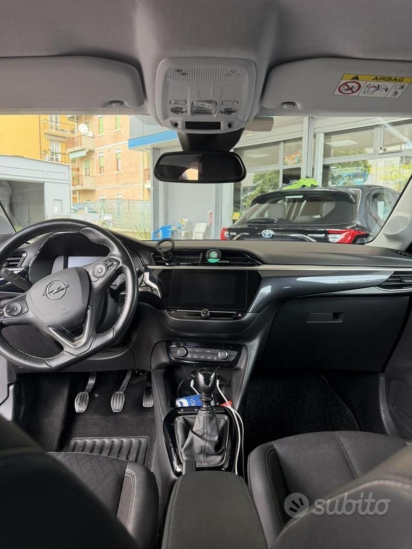 Opel Corsa Elegance 2023 photo 2