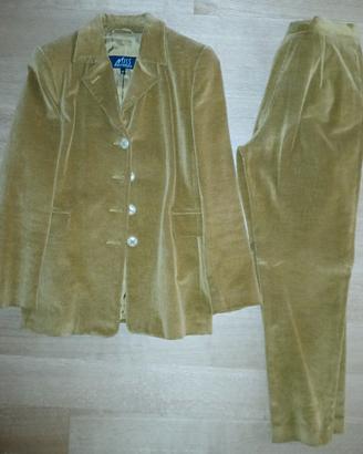 Completo giacca pantalone in velluto miss erreuno 