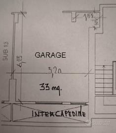 Ampio garage a Pomezia centro
