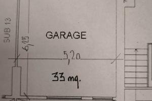 Ampio garage a Pomezia centro