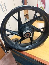 Cerchio anteriore Benelli 752s