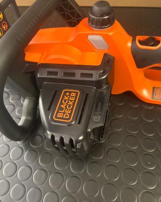 Motosega elettrica a batteria Black & Decker
