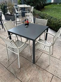 TAVOLI, SEDIE, SGABELLI marca VERMOBIL