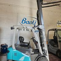 Carrello elevatore elettrico 2500 kg triplex