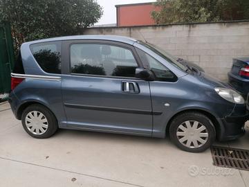 PEUGEOT 1007 ANNO 2006 RICAMBI