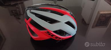 Casco Scott