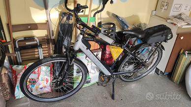 Bicicletta pedalata assistita olympia super roadst