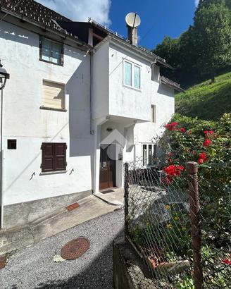 CASA SEMINDIPENDENTE A RIGOLATO