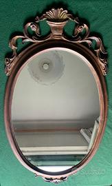 Specchio ovale vintage in resina dorata