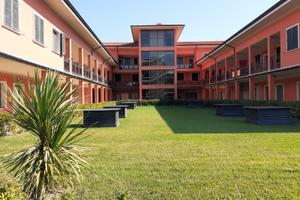 In zona tranquilla e vicino al mare