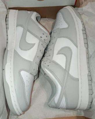 Nike Dunk Low Grigio e Bianco 42