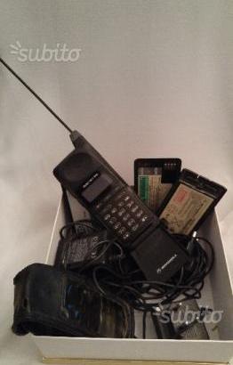 Micro tac flip phone motorola