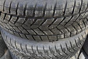 CERCHI +GOMME INVERNALI BMW X3 GOODYEAR 225/60/18