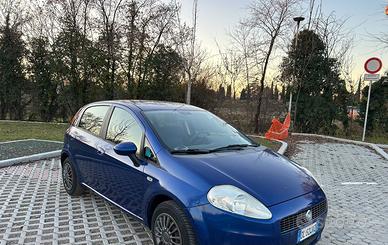 Fiat grande punto ( ok neopatentati )