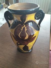 Vaso dipinto a mano