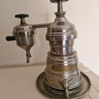 Macchina per il caffè antica