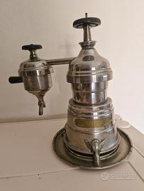 Macchina per il caffè antica