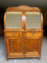 Credenza antica