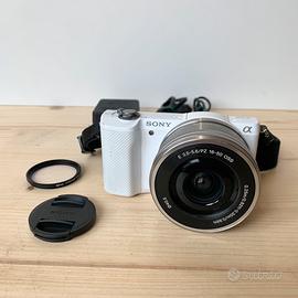 Fotocamera mirrorless Sony Alpha A5000