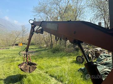 Gru caricatrice agricola idraulica posteriore