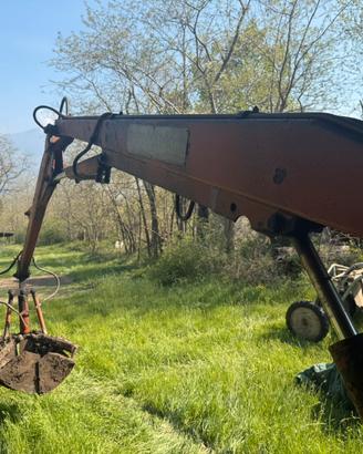 Gru caricatrice agricola idraulica posteriore