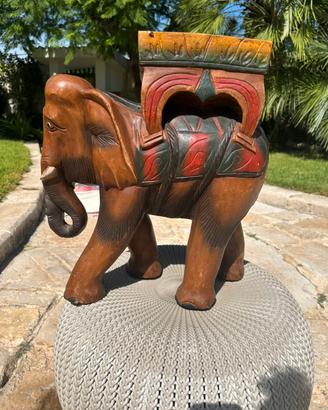 Sgabello in legno elefante
