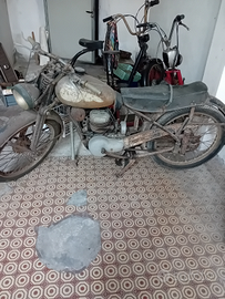Moto d'epoca bianchi bianchina 125