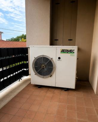 Macchinario esterno Aermec