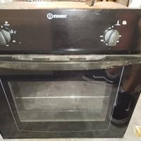 forno Indesit usato poco