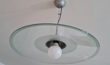 Lampadario a disco in vetro trasparente e opaco