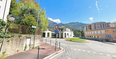 3Locali a Lecco balcone e posto auto libero subito