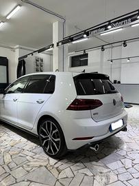 Volkswagen Golf GTI Performance 245cv DSG 2018