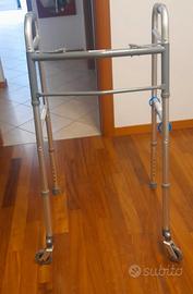 Deambulatore per anziani 