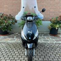 Scooter Piaggio Zip 50 C25