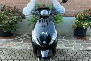Scooter Piaggio Zip 50 C25