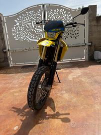Suzuki Valenti SM Racing 50