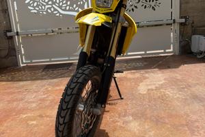 Suzuki Valenti SM Racing 50
