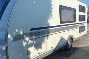 Roulotte Adria Adora 563 pt 7 posti