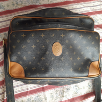 Valleverde borsetta in pelle pari al nuovo