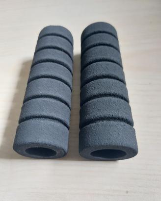 COPPIA MANOPOLE BICI