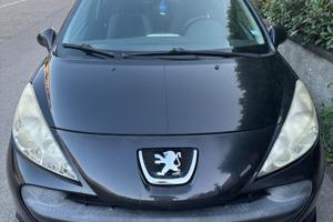 Peugeot 207 - 2009